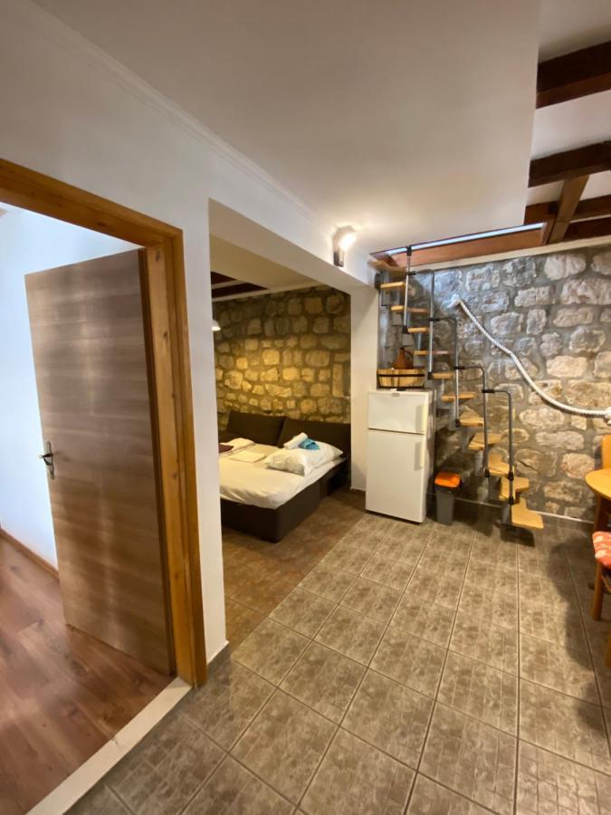 Apartments Sorgeto 스톤 외부 사진