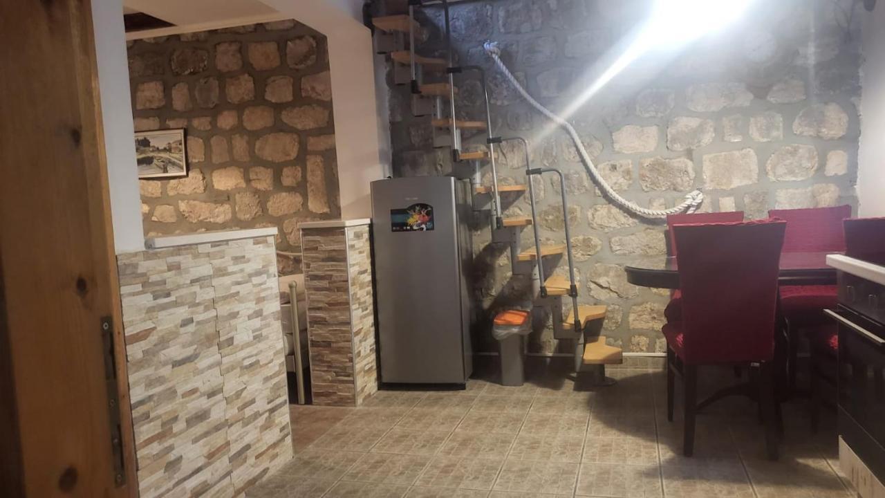 Apartments Sorgeto 스톤 외부 사진