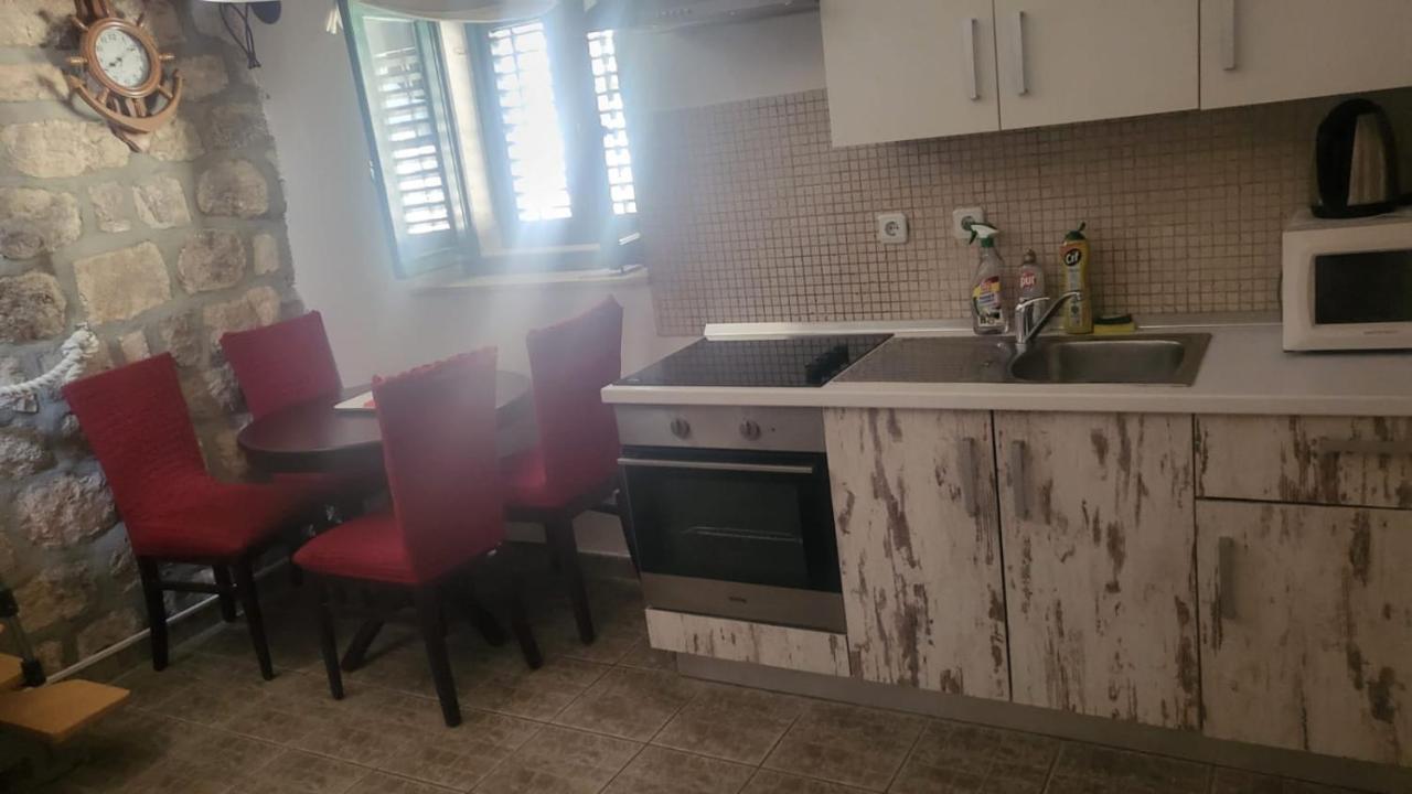 Apartments Sorgeto 스톤 외부 사진