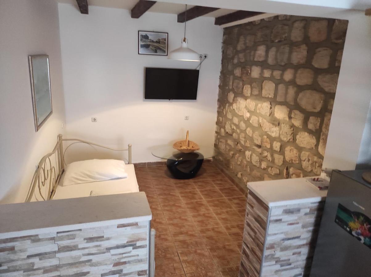 Apartments Sorgeto 스톤 외부 사진